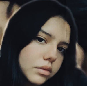 Meet your Posher, Debora